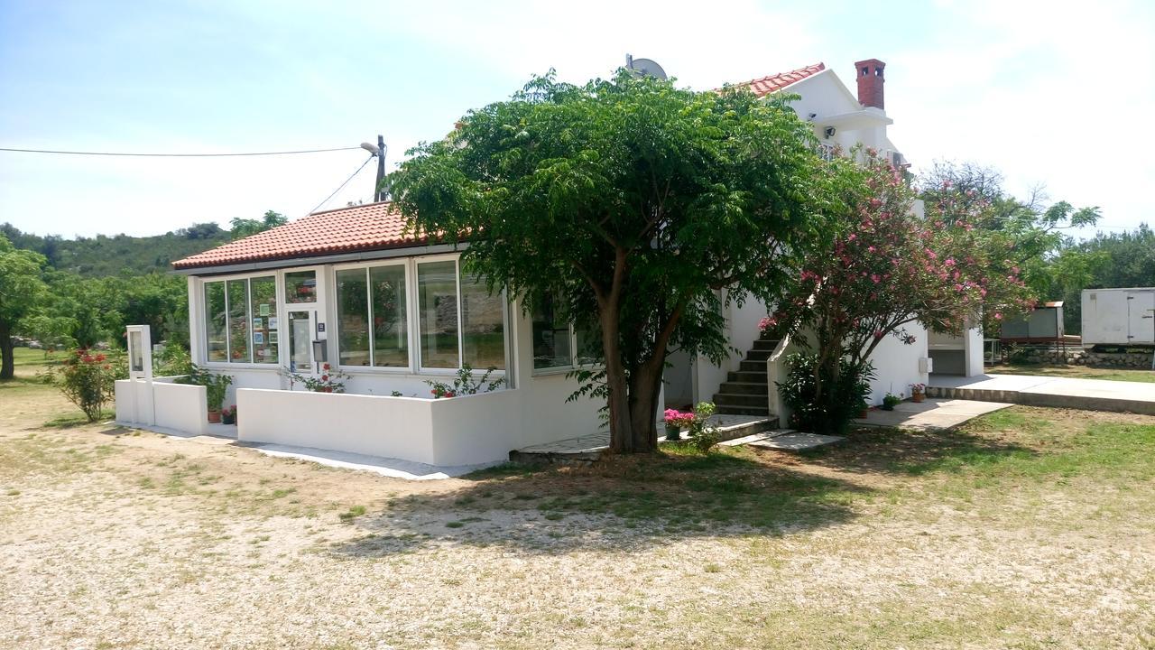 Guesthouse Budima Banići Exteriér fotografie